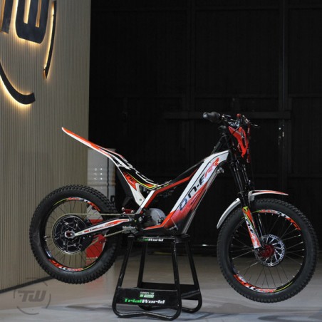 TRRS ON-E KIDS 20" 2025