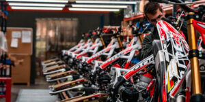 VIDEO | Datos y claves en la fabricación de motos de trial con Jordi Tarrés